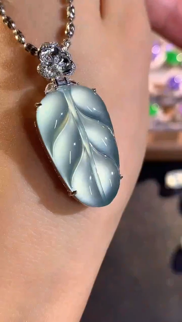 吊坠(不含链)18K金镶嵌翡翠a247