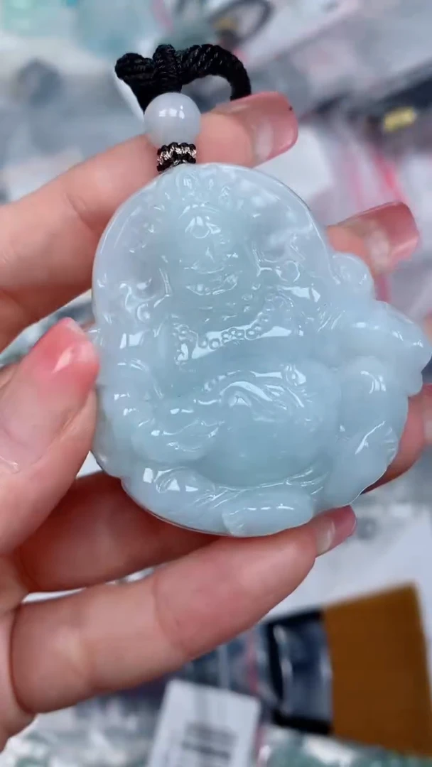 翡翠未镶嵌颈饰吊坠