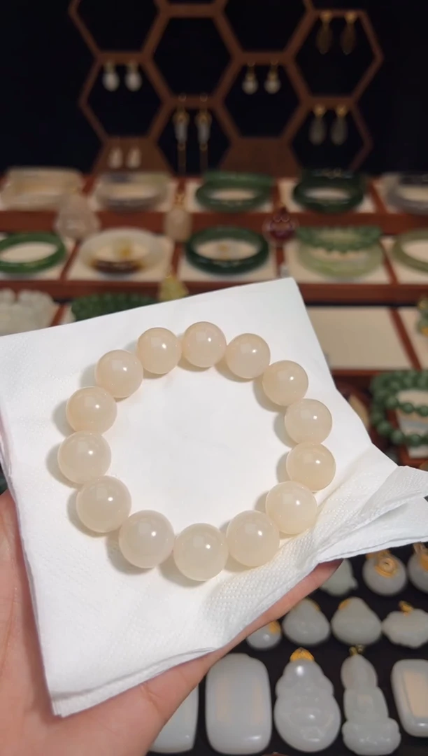 未镶嵌手链和田玉福利