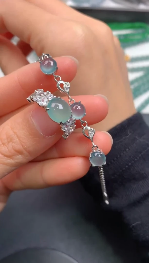 【闪购商品】翡翠颈饰未镶嵌无证书