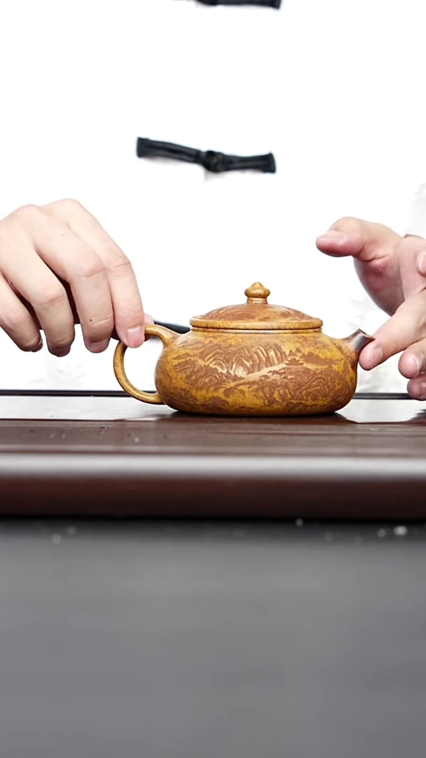 茶壶紫砂宜兴紫砂 山水牡丹寒江 龙骨金砂 曹营营
