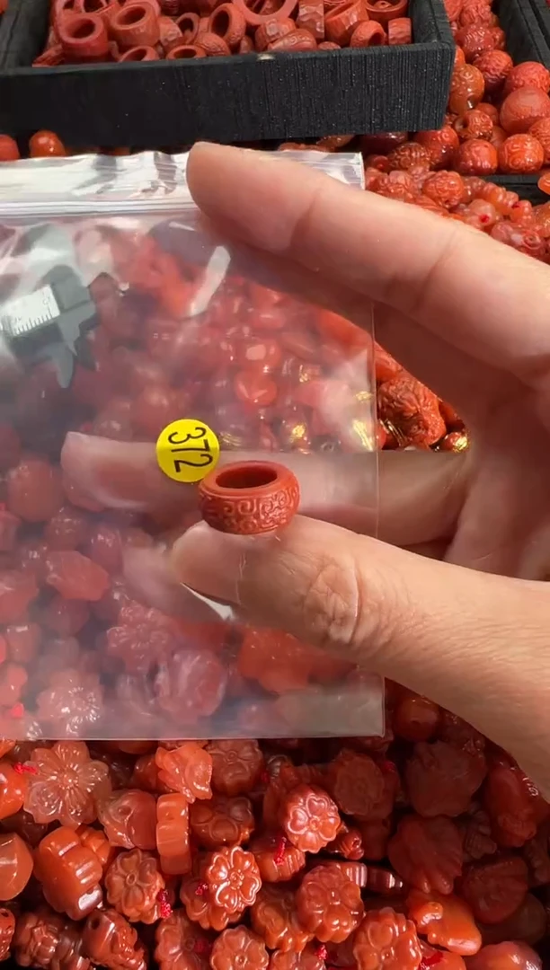 【闪购商品】南红玛瑙颈饰未镶嵌1
