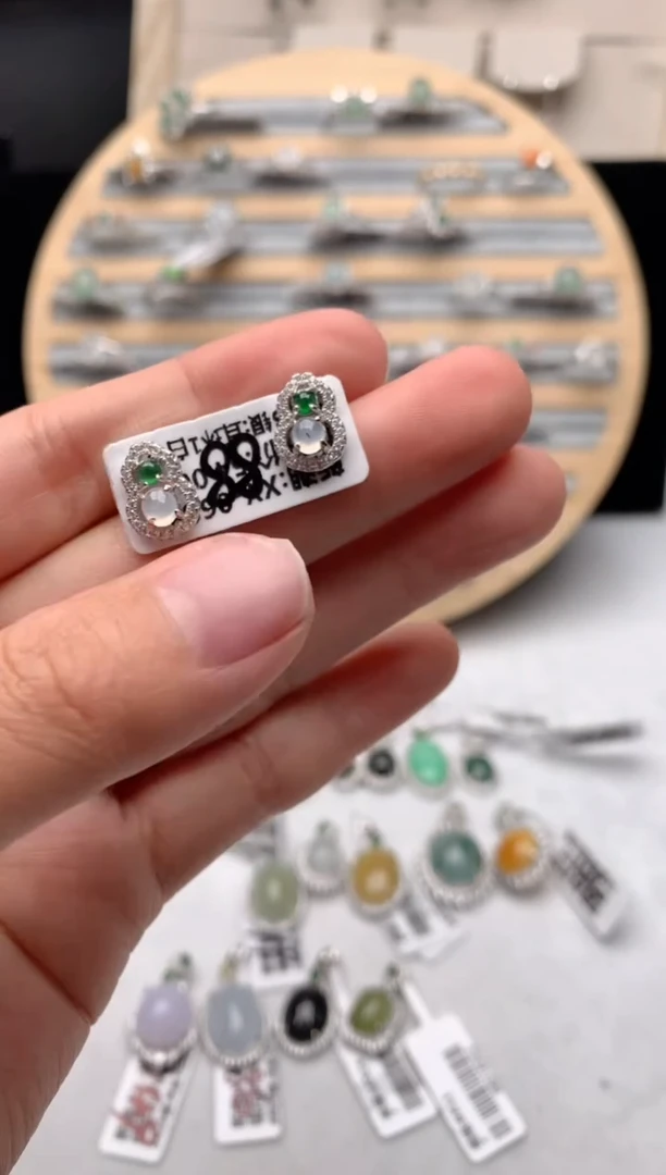 【闪购商品】翡翠耳饰银S925镶嵌1号