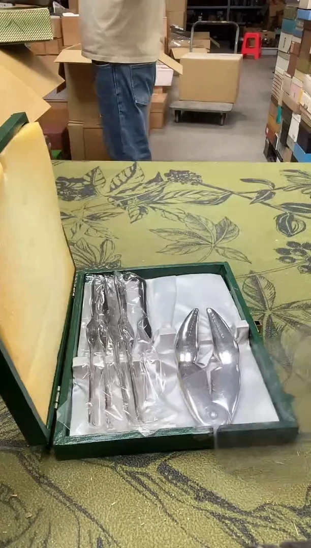 八万精选工艺品深****坊1755