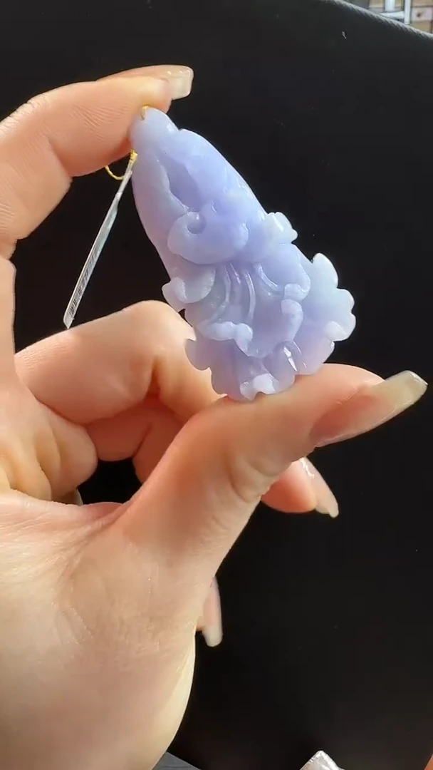 颈饰未镶嵌翡翠白菜