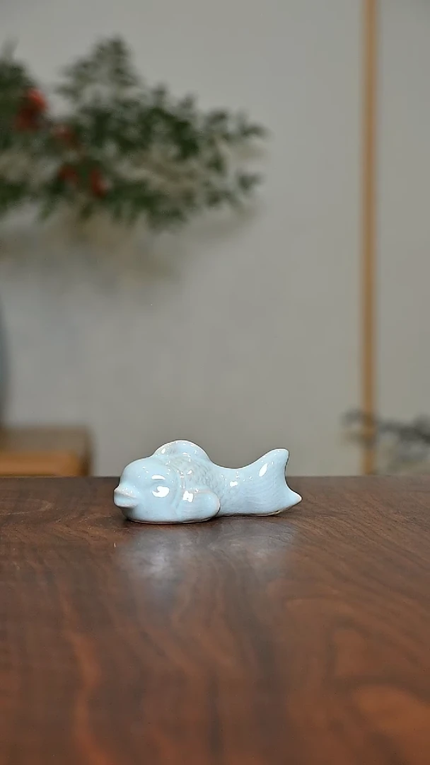 鱼 天青 微瑕 朱家汝窑款