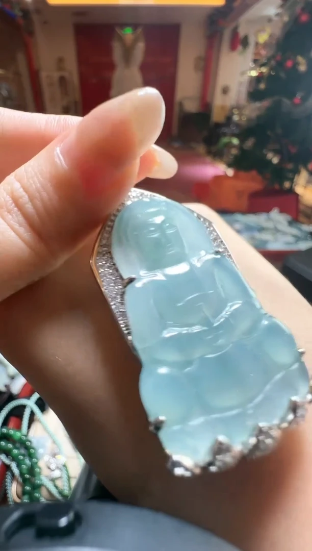 【闪购商品】翡翠吊坠(不含链)未镶嵌翡翠