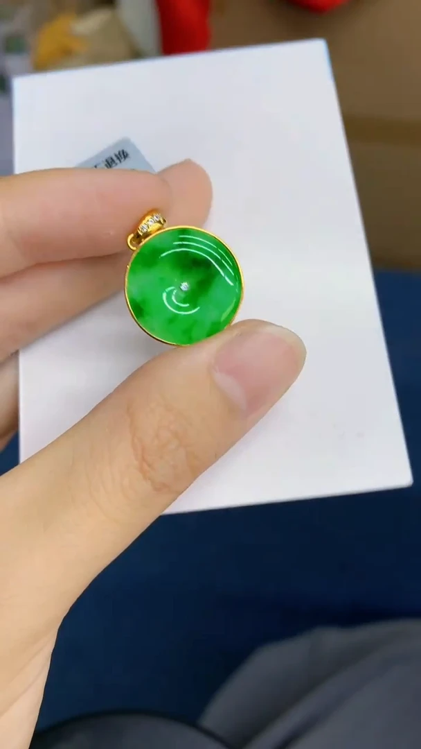 翡翠银S925镶嵌颈饰           1