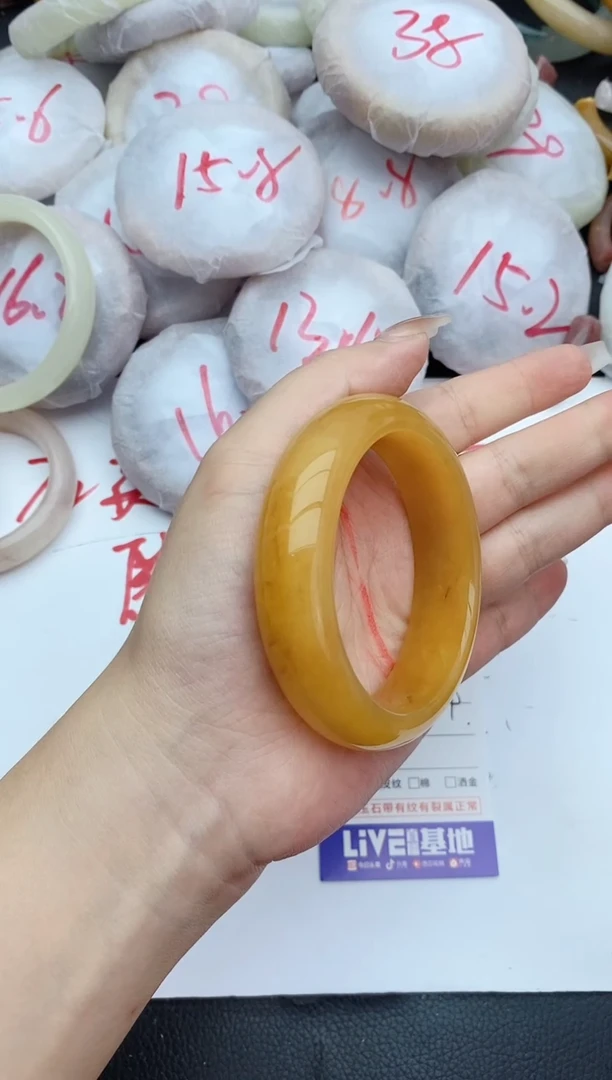 石英质玉手镯未镶嵌188+56/57  57.4