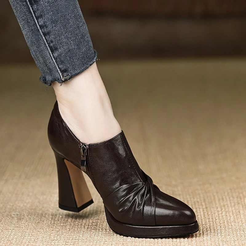 小个子手工女鞋~9cm新款防水台高跟单鞋头层手抓羊皮尖头增高棕色