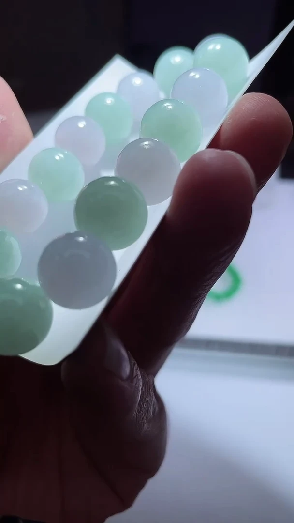 【闪购商品】定制翡翠未镶嵌翡翠多样性发货