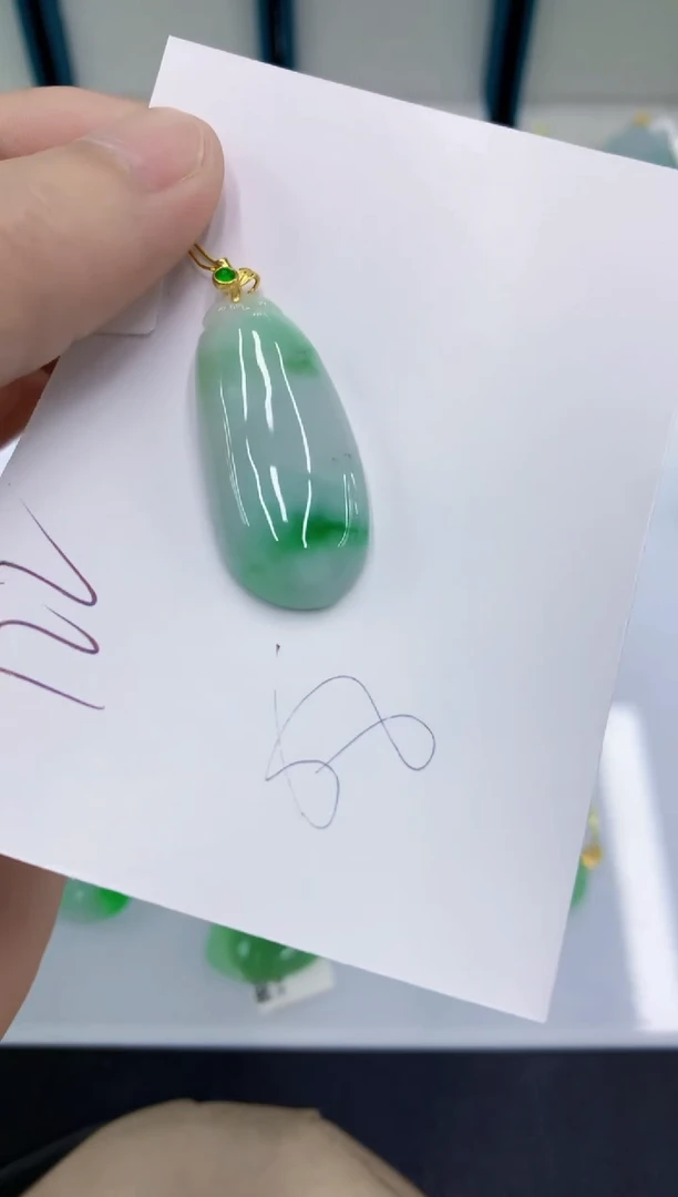 颈饰未镶嵌翡翠翡翠