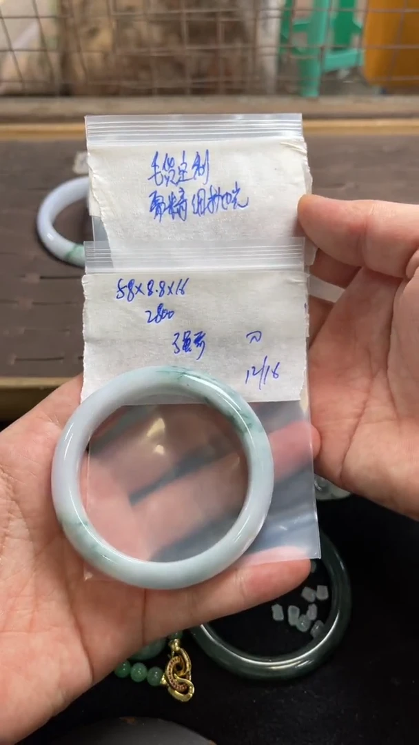 未镶嵌定制翡翠强*毛货需精细抛光定制