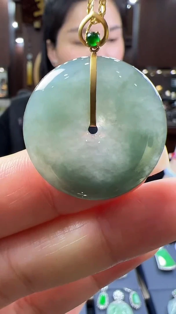 【闪购商品】翡翠挂件18K金镶嵌平安扣不含链