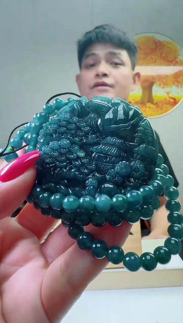 颈饰未镶嵌翡翠天然A货翡翠  多样性随机发其一