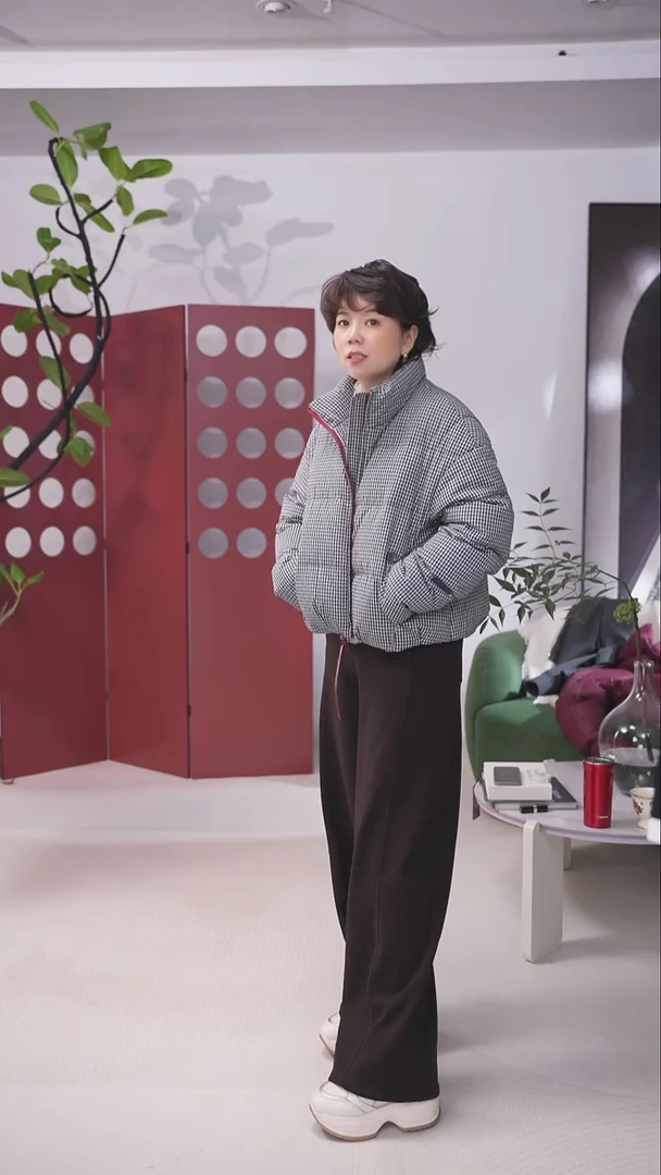 90白鸭绒格子羽绒服