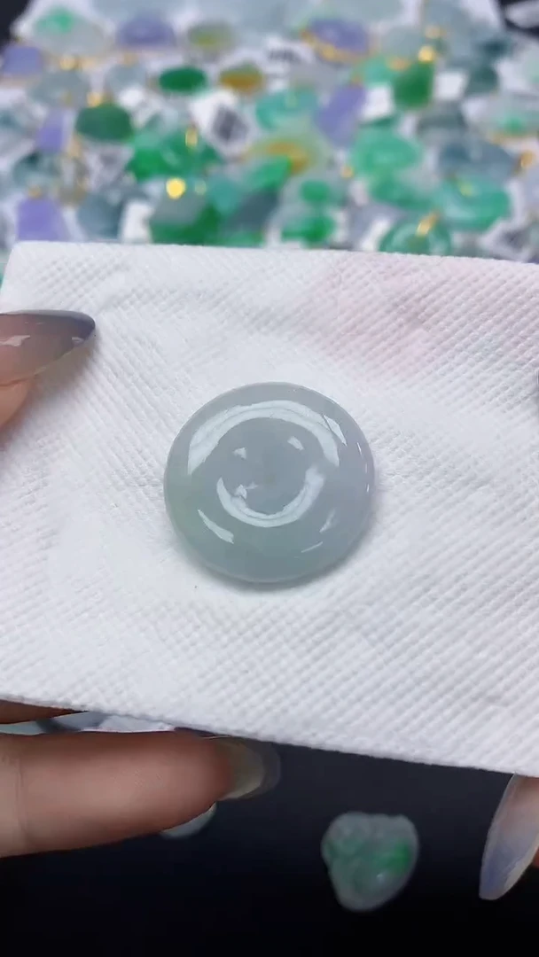 翡翠未镶嵌颈饰天然缅甸a货翡翠