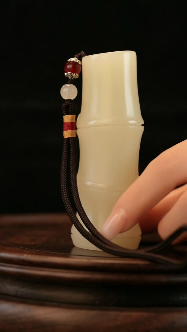 云南石竹叶青雕刻：节节高升