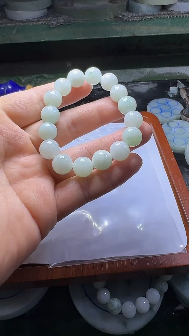 未镶嵌手链翡翠春****阻发一条