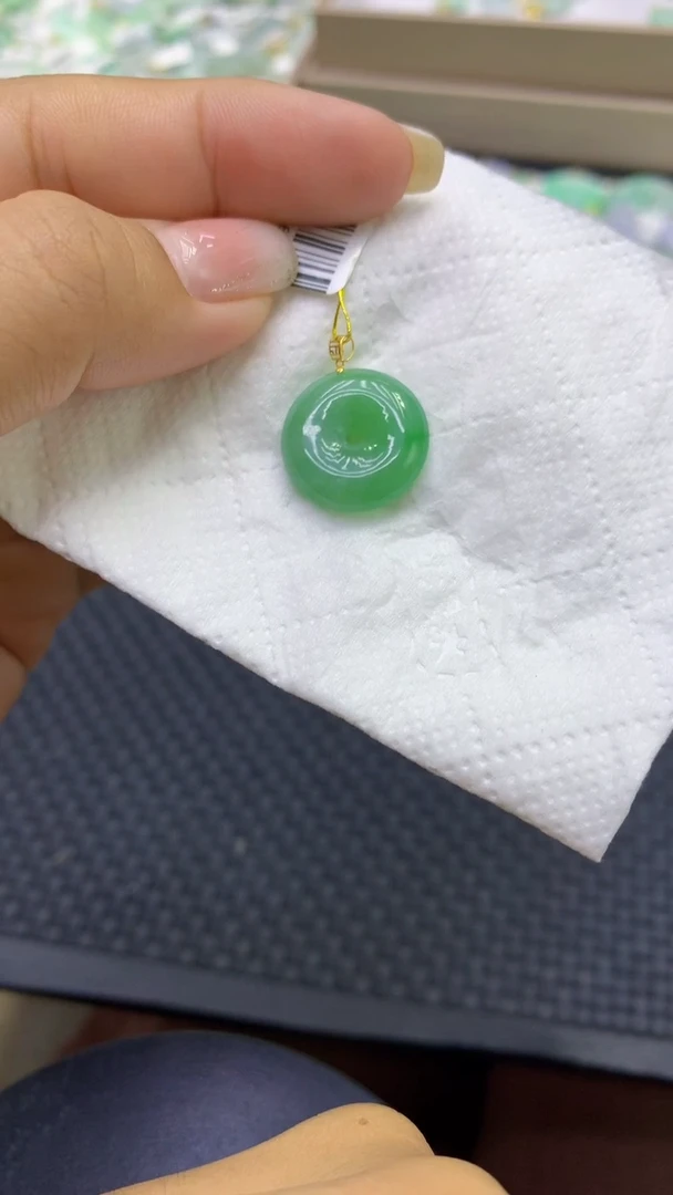 颈饰18K金镶嵌翡翠天然缅甸A货翡翠