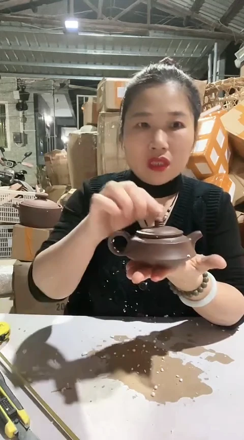 陶瑕疵紫砂小泡茶壶