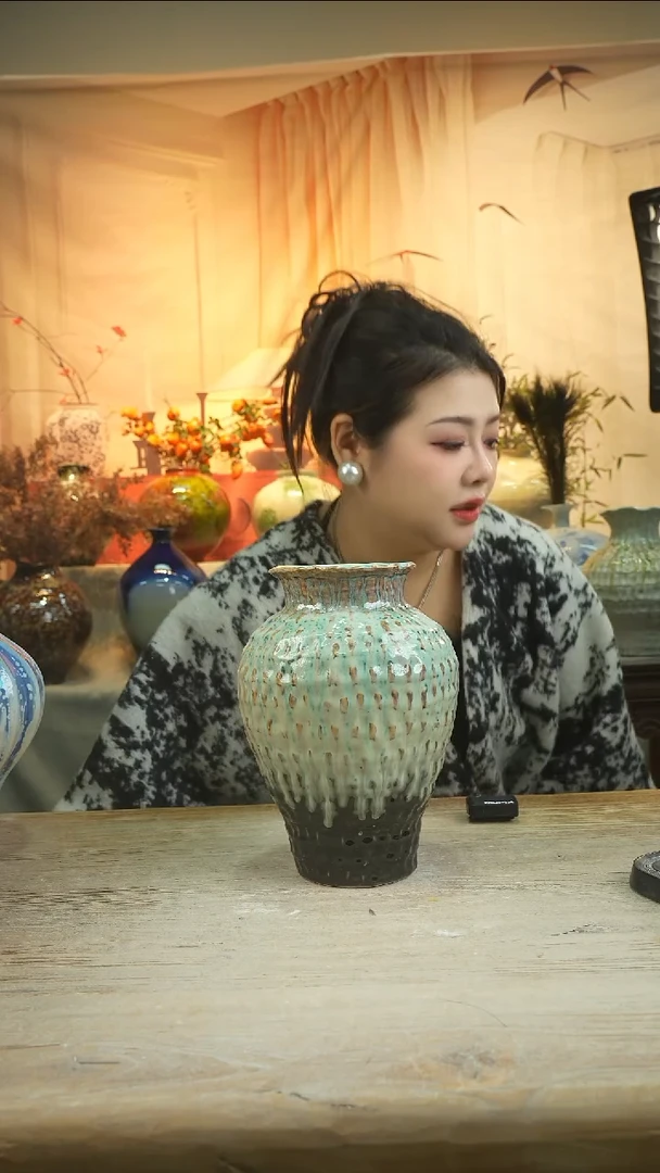 高度26口径12陶瓷花瓶