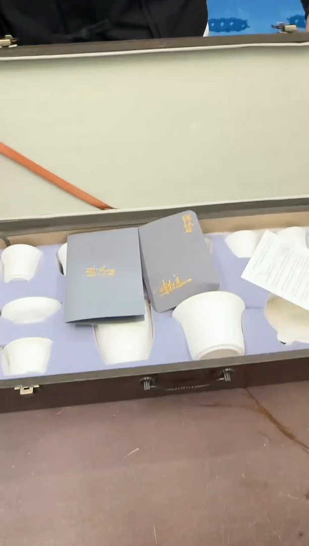 瓷片小强茶具套装(不带礼盒）清明