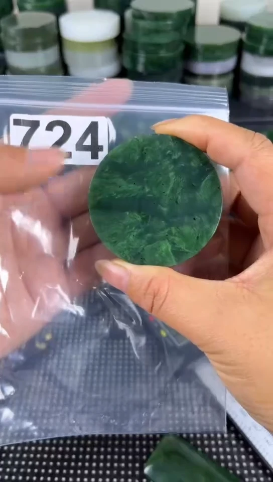 和田玉未镶嵌珠宝半成品镯芯