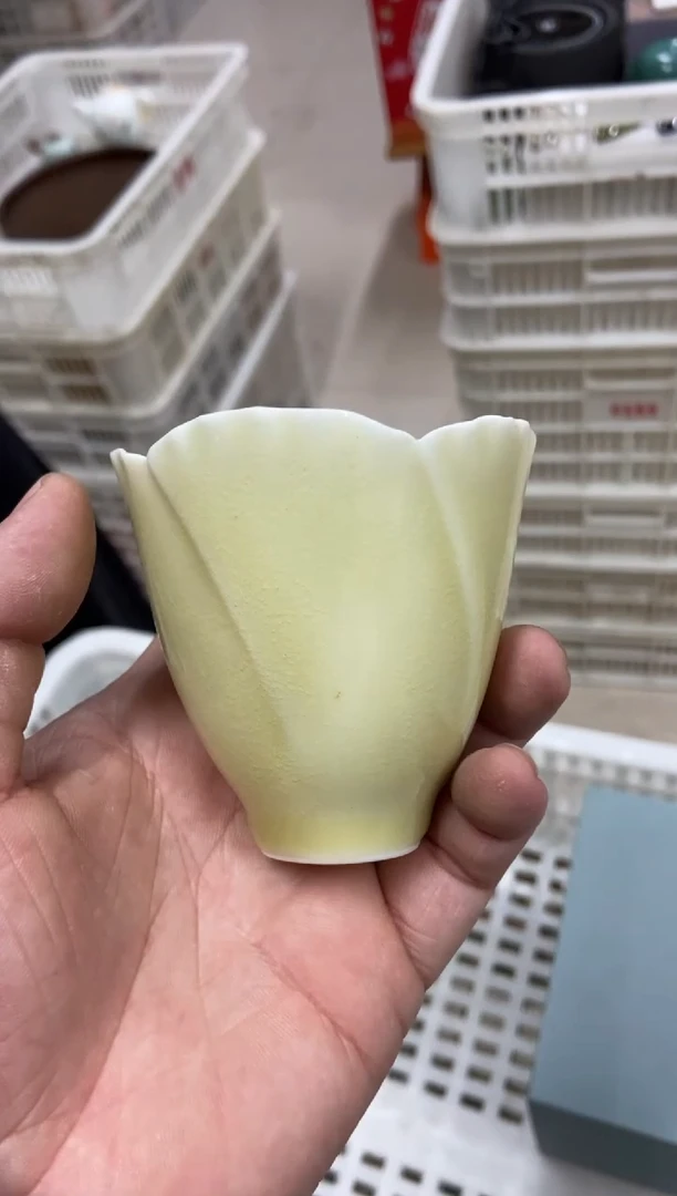 无运费险有瑕疵的摄影的产品有使用过的痕迹有点脏介意勿拍