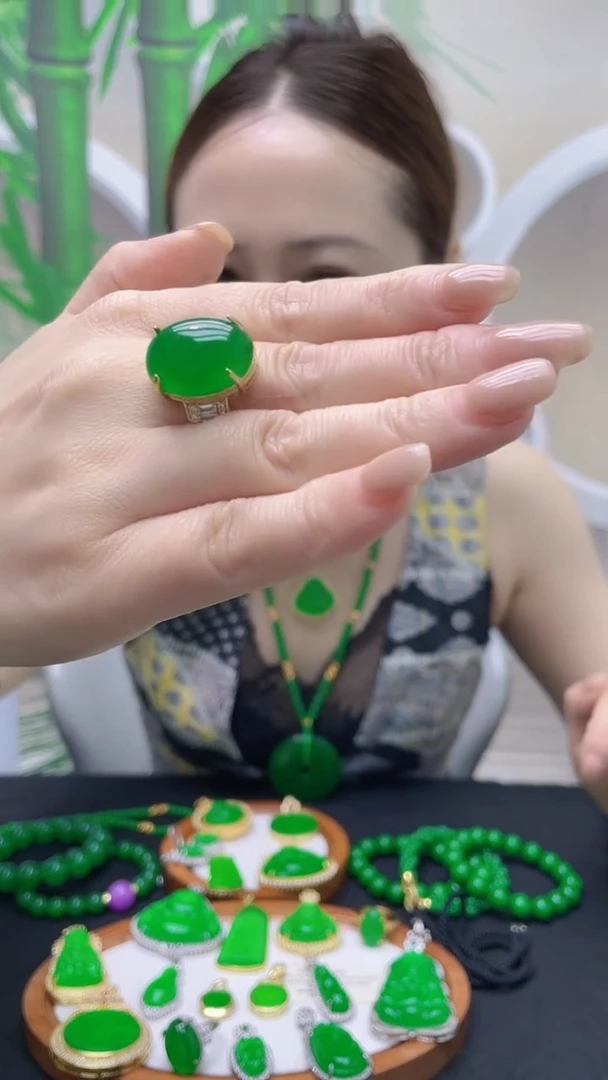 14K金镶嵌戒指翡翠J04