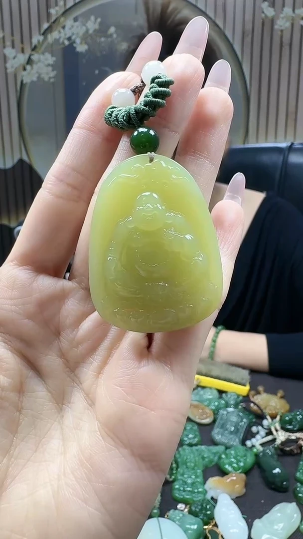 未镶嵌和田玉挂件1