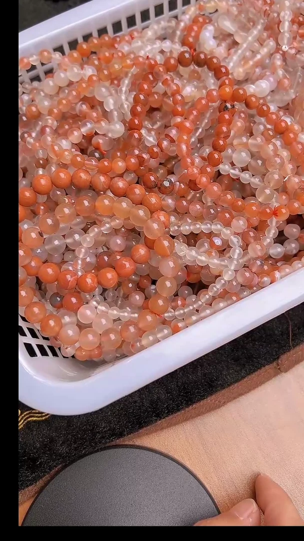 水晶手链未镶嵌南红