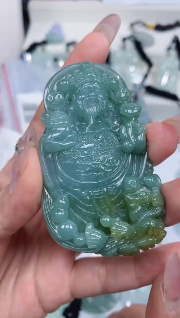 颈饰未镶嵌翡翠吊坠