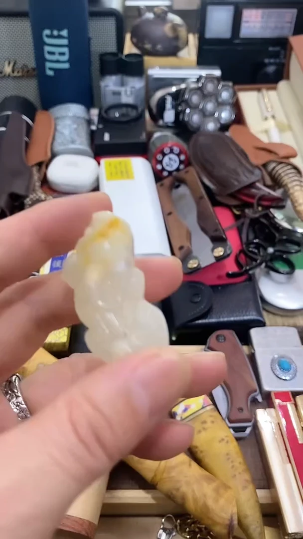 瓷片闪购商品 如图所示