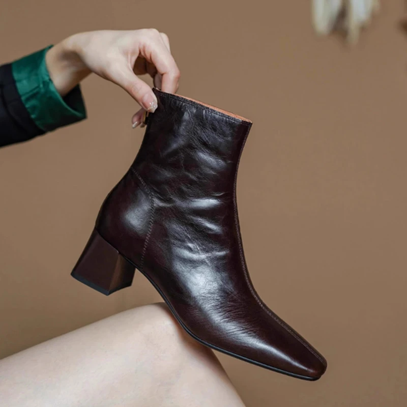 羊皮版断码清仓棕色高跟靴子女2025新款百搭法式方头加绒通勤短靴