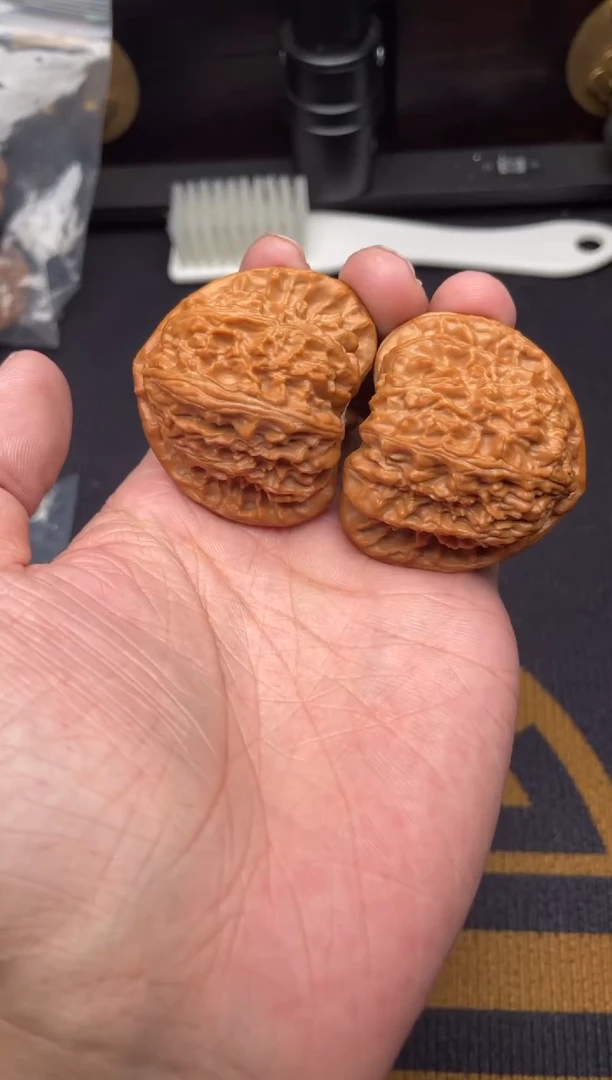 吊坠文玩核桃白狮子43+