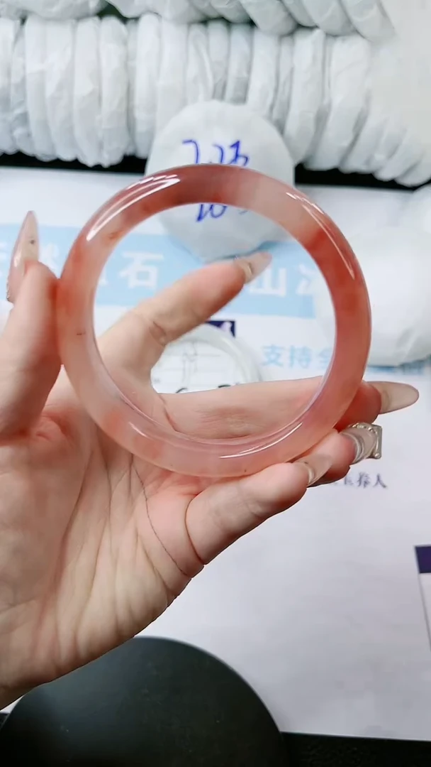 【闪购商品】石英质玉手镯未镶嵌多样性发货S224-64