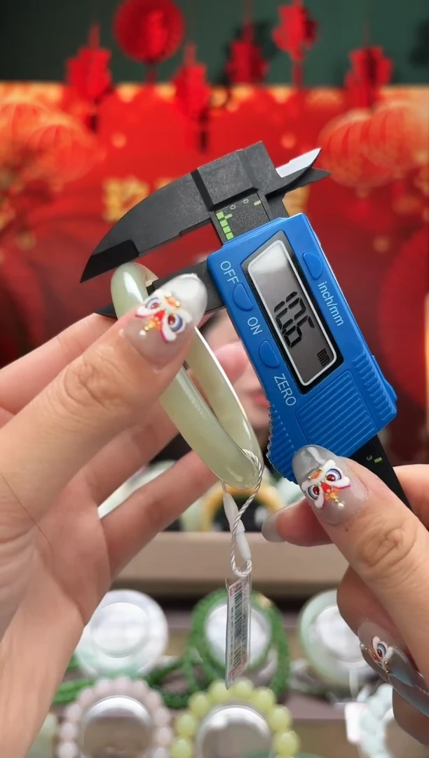 【闪购商品】和田玉手镯未镶嵌55+手镯