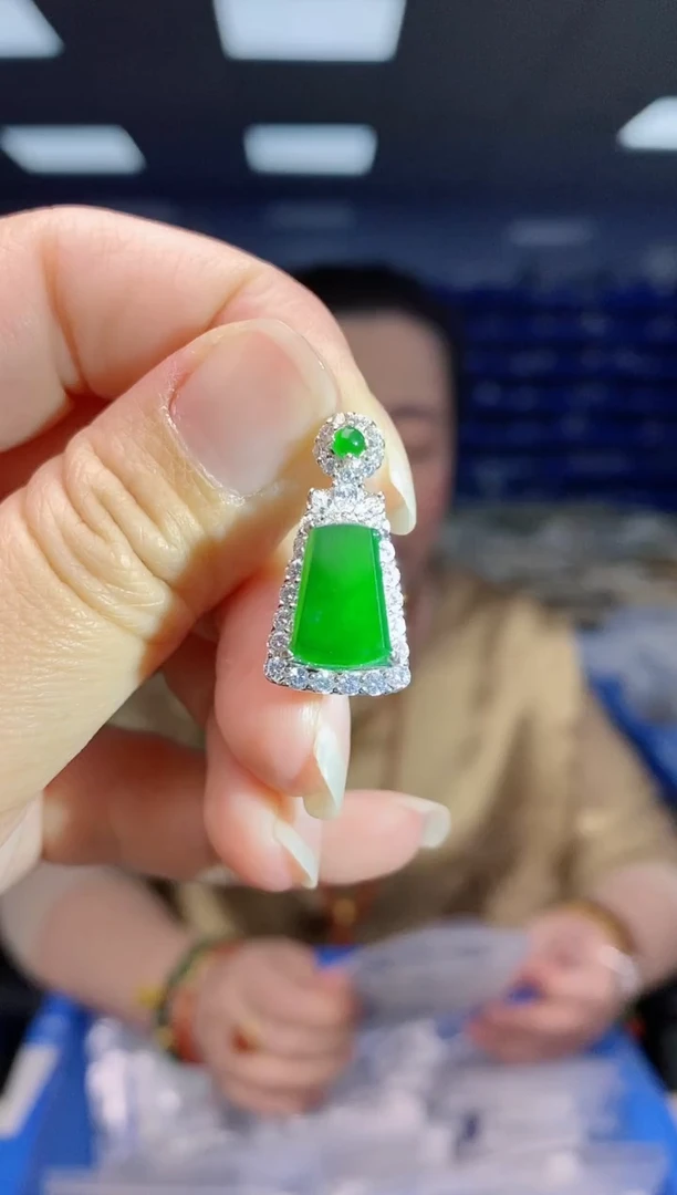 【闪购商品】翡翠吊坠(不含链)银S925镶嵌  G09546