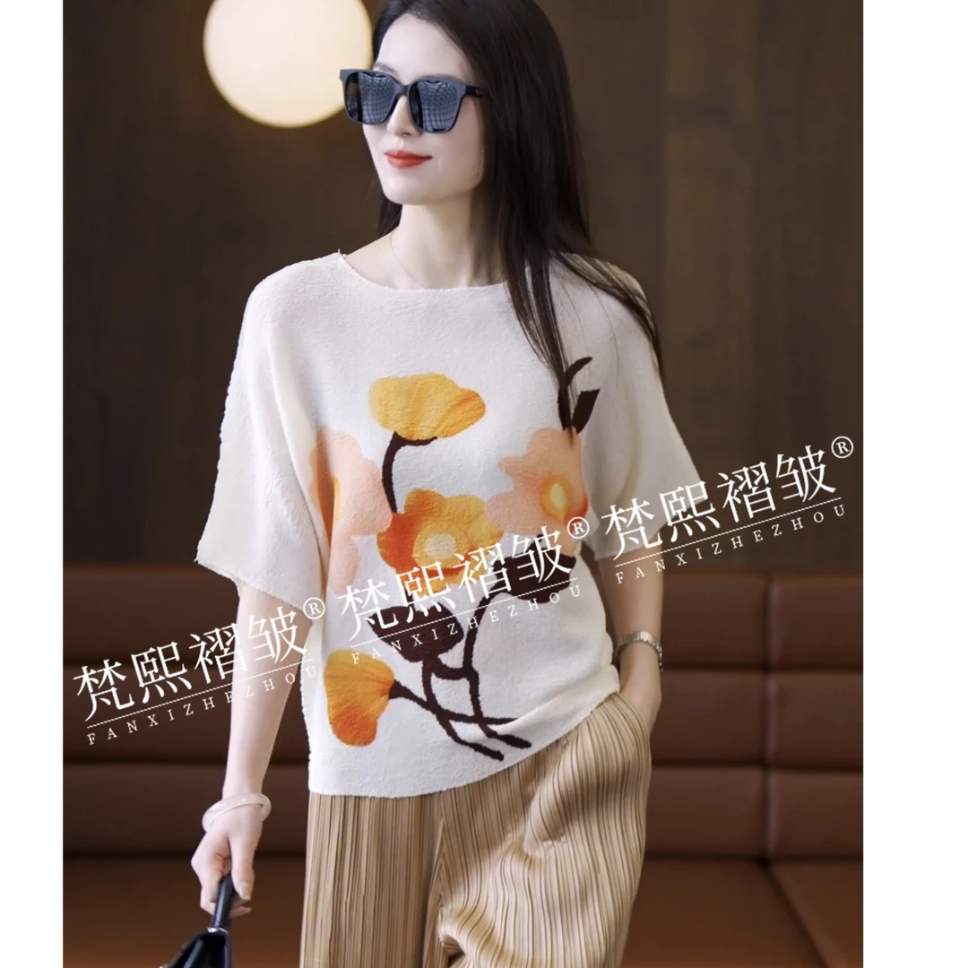 三宅褶皱衫休闲风短袖印花套头褶皱常规款立领提花宽松T恤休闲