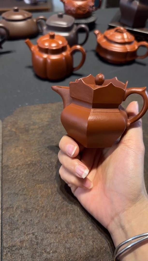 【闪购商品】紫砂茶壶朱泥小僧帽 90cc