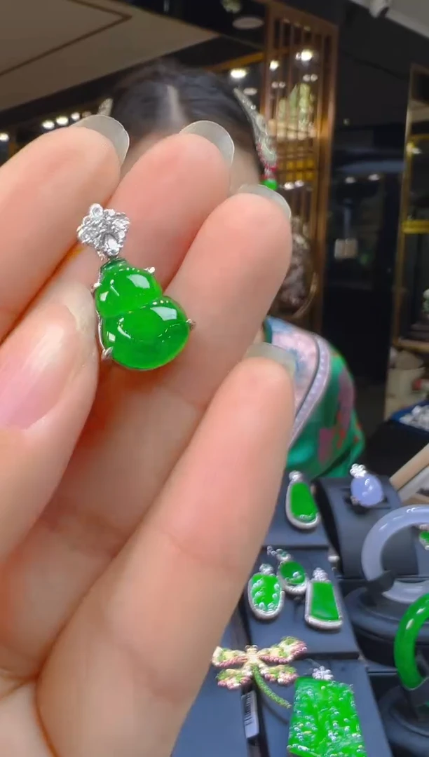 翡翠银S925镶嵌吊坠(赠链)125（多样性发其一）