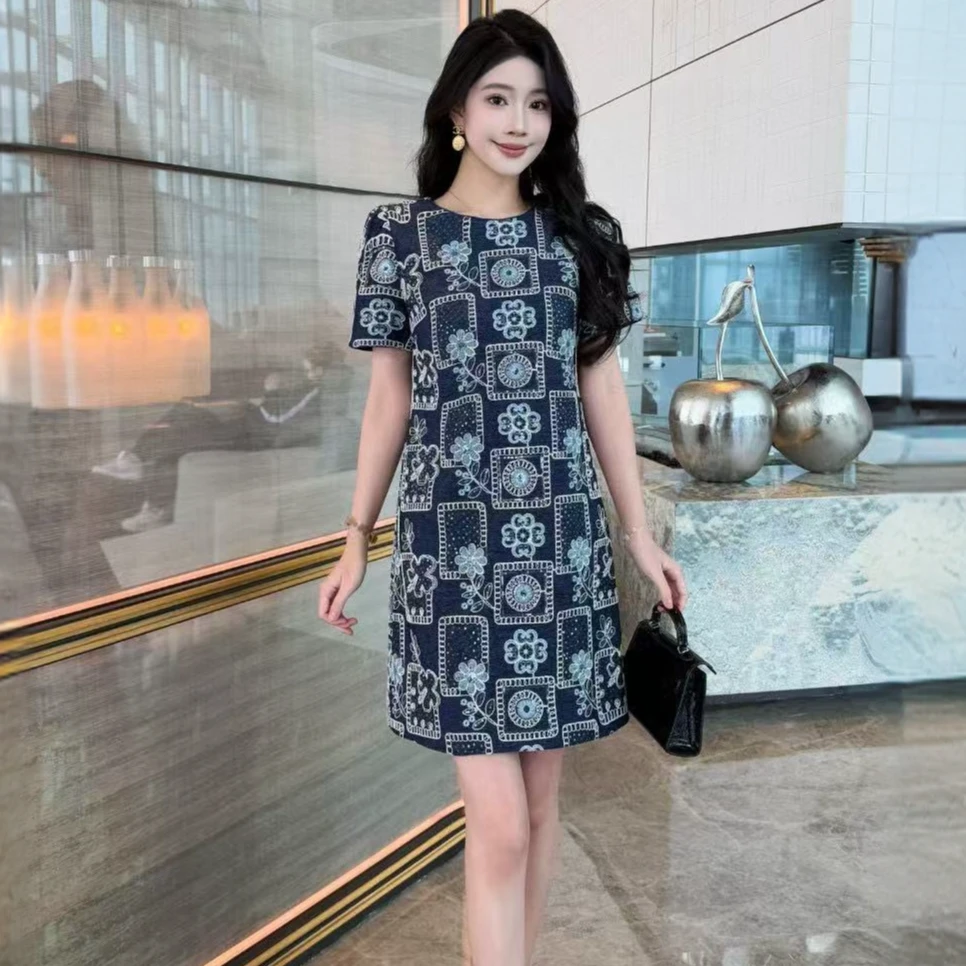 深圳轻奢南油洋气春夏新款亮片盘花显瘦时尚A字裙气质连衣裙