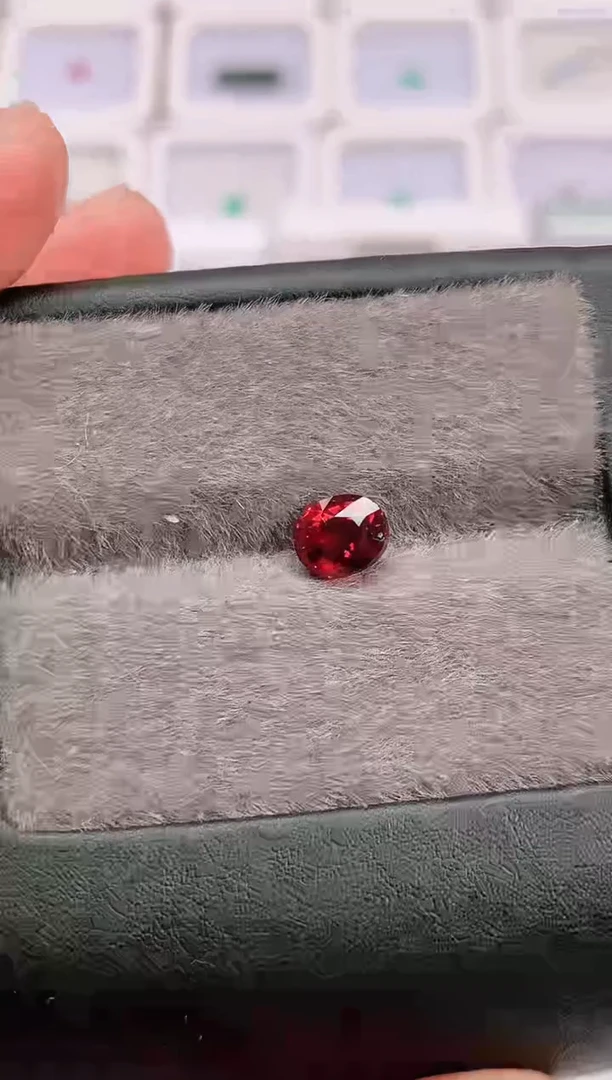 未镶嵌裸石石榴石1.88-299鸽血红天然石榴石