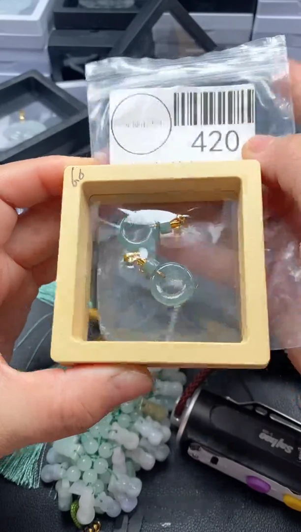 吊坠(不含链)未镶嵌翡翠420