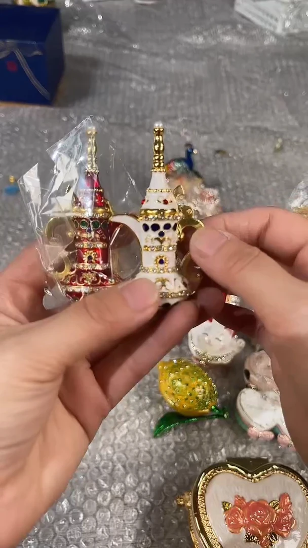 西域壶两个七宝烧杯子茶具