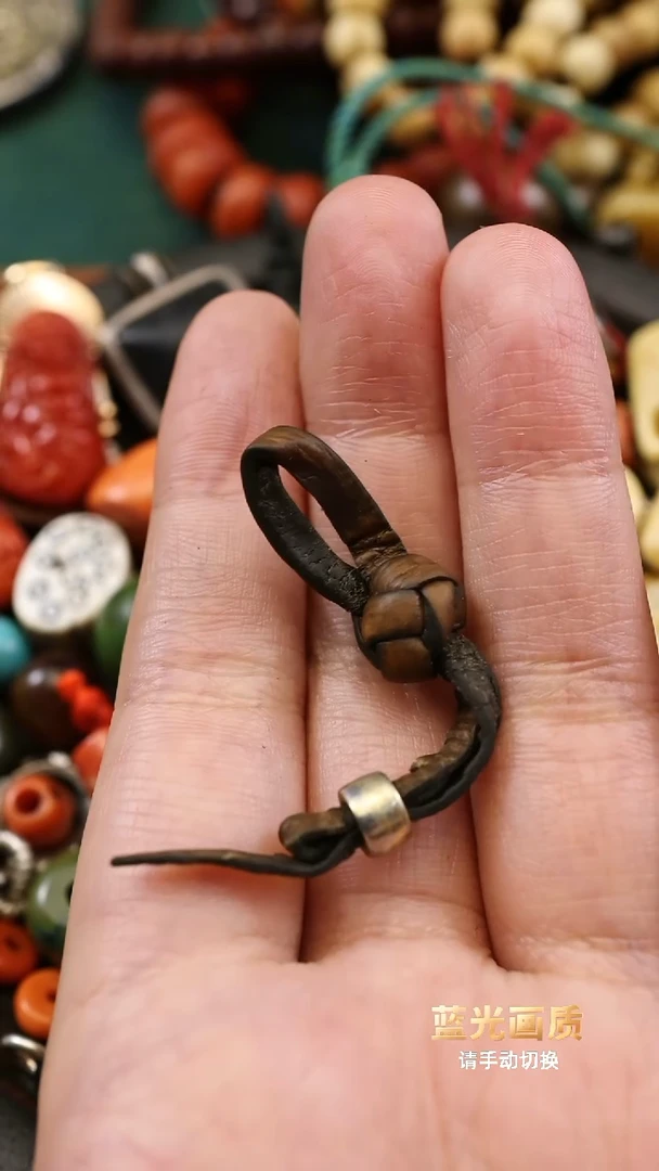 老皮绳小侧挂配饰