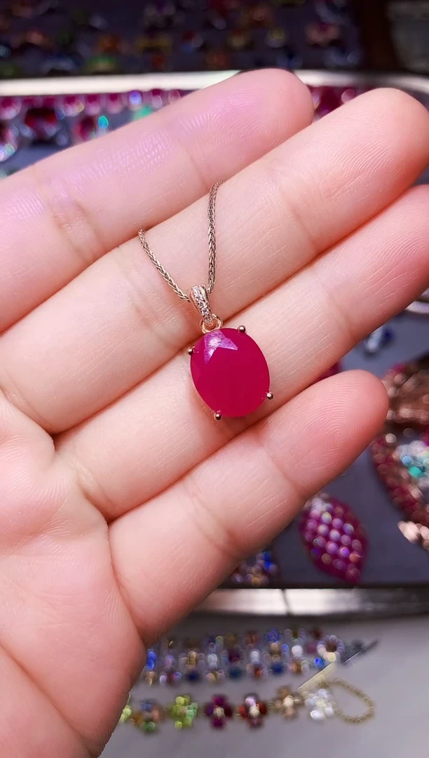 颈饰银S925镶嵌红宝石....