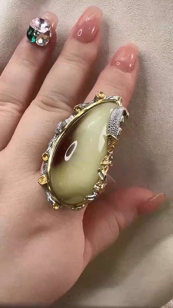 琥珀颈饰未镶嵌戒指