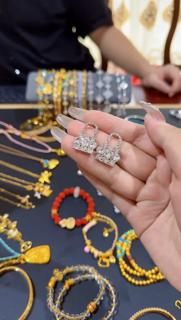 合成立方氧化锆铜合金137